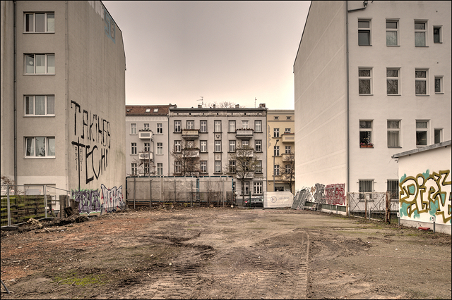 berlin construction site terrain vague cityscape stadtraum densification verdichtung urban spaces stadtentwicklung